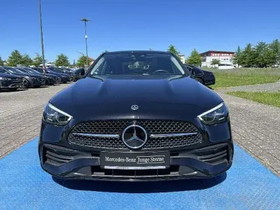 Gebraucht Mercedes C180 Night 170 PS (125 kW) 2025 Metalliclack obsidianschwarz Limousine