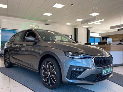 Grau Gebraucht 2024 Skoda Scala Kleinwagen | 21.920 € (Fairer Preis)