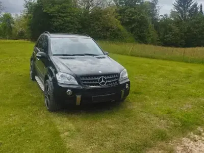 Używany Mercedes ML63 AMG AMG 510 KM (375 kW) 2007 Czarny SUV