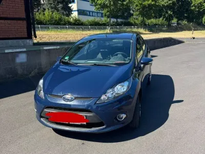Gebraucht Ford Fiesta Trend 95 PS (69 kW) 2011 Blau Limousine