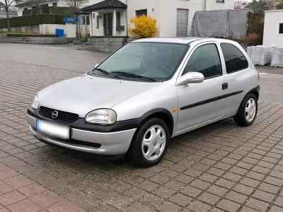 Gebraucht Opel Corsa 60 PS (44 kW) 1997 Silber Kleinwagen
