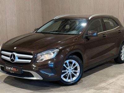 Usata Mercedes GLA200 156 CV (114 kW) 2014 Marrone SUV