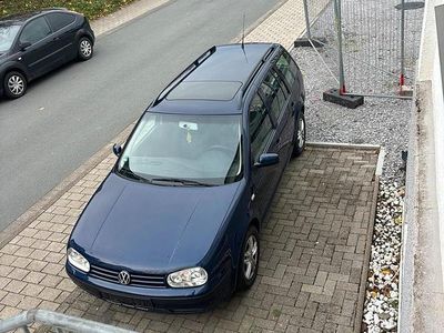 Blau Gebraucht 2004 VW Golf IV Kombi | 1.550 € (Fairer Preis)