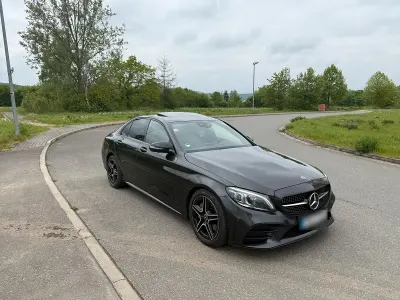 Gebraucht Mercedes C300 AMG line 245 PS (180 kW) 2019 Grau Limousine