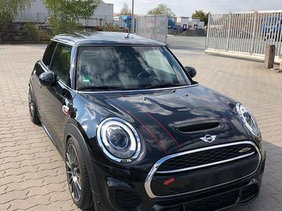 Używany Mini John Cooper Works 231 KM (169 kW) 2017 Czarny Hatchback