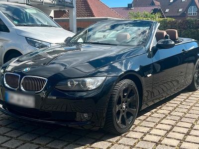 Gebraucht BMW 325 Cabriolet 197 PS (144 kW) 2008 Schwarz Cabrio