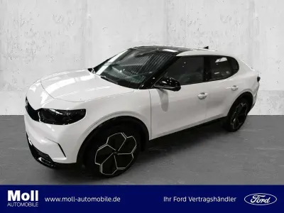 Neu Ford Capri Premium 125 kW (170 PS) 2026 Weiss SUV