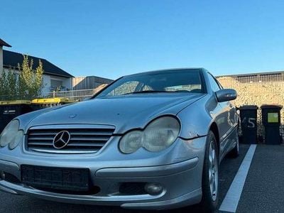 Mercedes C200