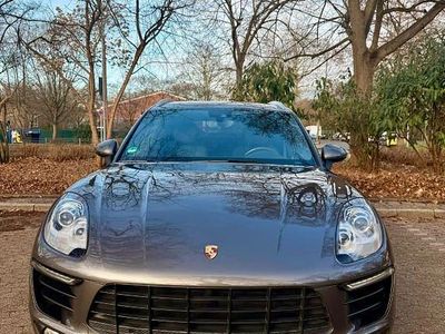 Grau Gebraucht 2014 Porsche Macan S SUV | 31.500 € (Etwas zu teuer)