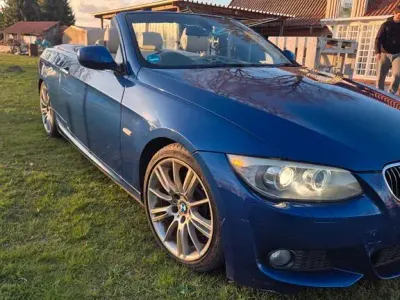 Gebraucht BMW 330 Cabriolet M Sport 245 PS (180 kW) 2011 Blau Cabrio