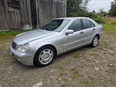 Mercedes C200