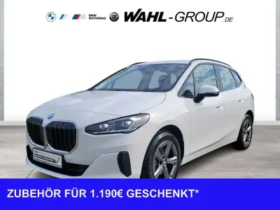 Gebraucht BMW 220 Active Tourer Performance 170 PS (125 kW) 2025 Alpinweiß uni Van / Kleinbus