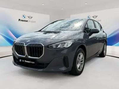 Gebraucht BMW 218 Active Tourer Performance 136 PS (100 kW) 2023 Silber Van / Kleinbus
