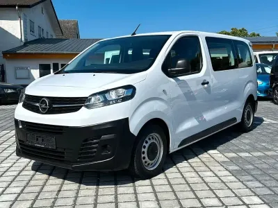 Gebraucht Opel Vivaro 120 PS (88 kW) 2023 Casablancaweiss/glacier/arctic Van / Kleinbus