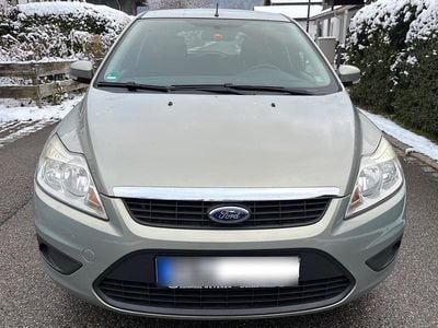 Gebraucht Ford Focus 100 PS (73 kW) 2009 Kombi