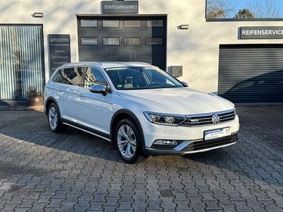 Weiß Gebraucht 2018 VW Passat Alltrack Kombi | 19.990 € (Fairer Preis)