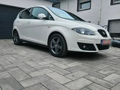 Gebraucht Seat Altea 105 PS (77 kW) 2015 Weiß Limousine