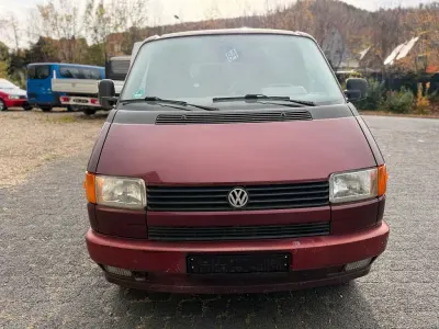 Second-hand VW Caravelle 77 CP (56 kW) 1992 Roșu Van