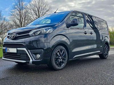 Gebraucht Toyota Proace Verso Executive 177 PS (130 kW) 2018 Schwarz Kombi