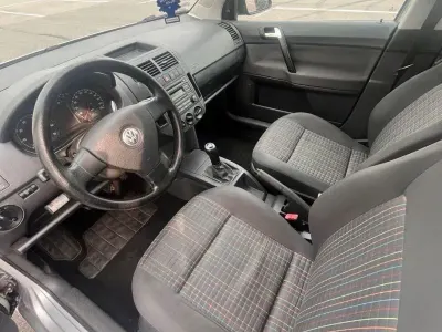 Gebraucht VW Polo 60 PS (44 kW) 2009 Silber Kleinwagen