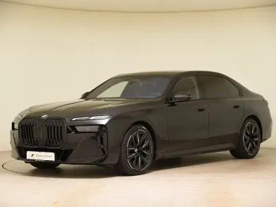 Gebraucht BMW 740 M Sport 286 PS (210 kW) 2026 Schwarz Limousine