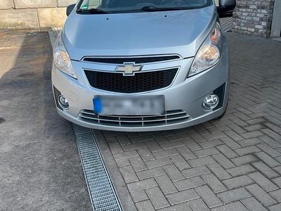 Gebraucht Chevrolet Spark 65 PS (47 kW) 2011 Silber Kleinwagen