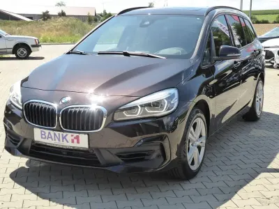 Gebraucht BMW 218 Gran Tourer Advantage 140 PS (102 kW) 2020 Braun Van / Kleinbus