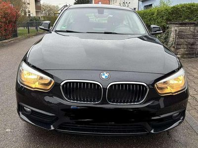 Gebraucht BMW 116 116 PS (85 kW) 2015 Schwarz Kleinwagen