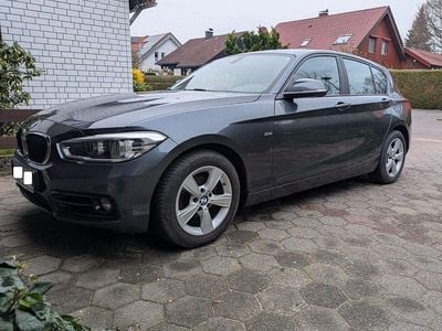 Gebraucht BMW 118 Sport Line 150 PS (110 kW) 2017 Grau Kleinwagen
