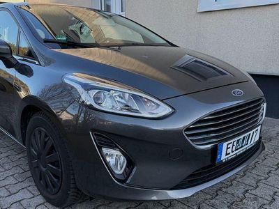 Gebraucht Ford Fiesta Titanium 101 PS (74 kW) 2017 Grau Limousine