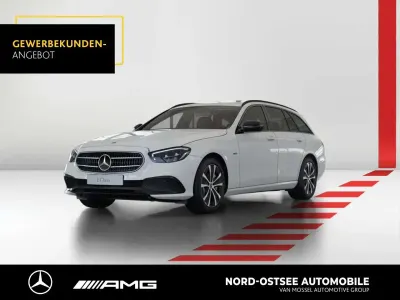 Gebraucht Mercedes E300 Avantgarde 194 PS (142 kW) 2021 Weiß Limousine