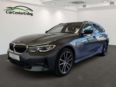 BMW 330e