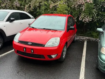 Gebraucht Ford Fiesta 2002 Rot Kleinwagen