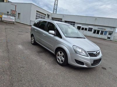 Silber Gebraucht 2012 Opel Zafira Family Van / Kleinbus | 3.700 € (Fairer Preis)