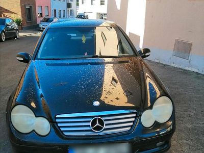 Mercedes C180