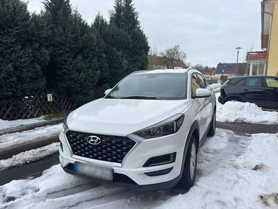 Gebraucht Hyundai Tucson Pure 177 PS (130 kW) 2019 Weiß SUV