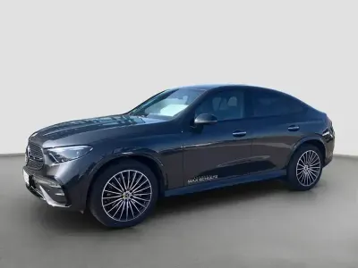 Używany Mercedes GLC300 AMG 269 KM (197 kW) 2026 Szary Coupe