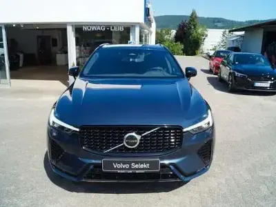 Gebraucht Volvo XC60 Plus 197 PS (144 kW) 2023 Blau SUV