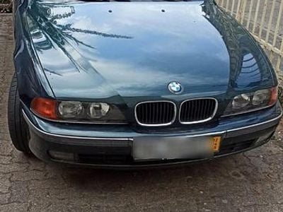 Gebraucht BMW 520 150 PS (110 kW) 1999 Grün Kombi