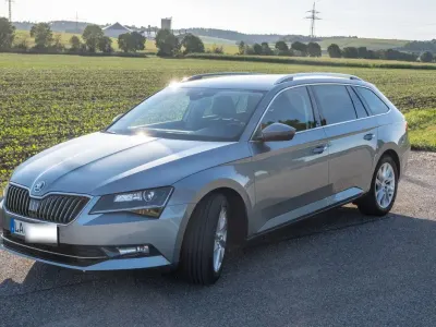 Gebraucht Skoda Superb Style 190 PS (139 kW) 2017 Grau Limousine