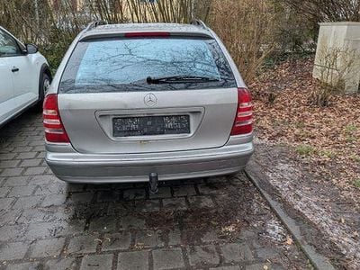 Gebraucht Mercedes C220 Avantgarde 150 PS (110 kW) 2006 Beige Limousine