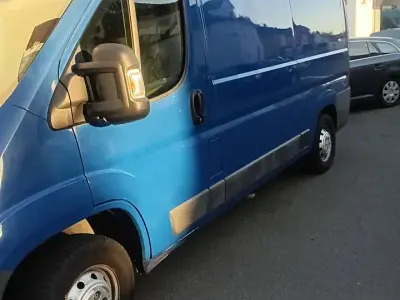 Gebraucht Peugeot Boxer Active 131 PS (96 kW) 2016 Blau Van