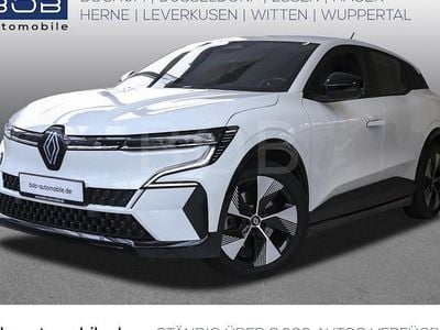 Weiß Gebraucht 2022 Renault Megane E-Tech Evolution Limousine | 23.888 € (Guter Preis)