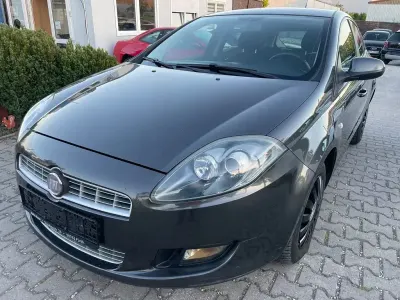 Usata Fiat Bravo Dynamic 120 CV (88 kW) 2011 Grigio Utilitaria