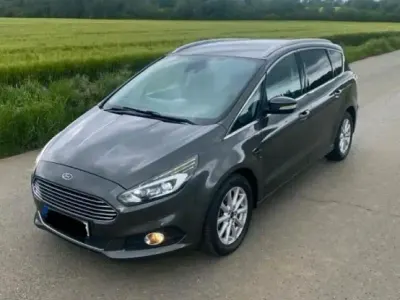 Gebraucht Ford S-MAX Titanium 150 PS (110 kW) 2016 Grau Van / Kleinbus