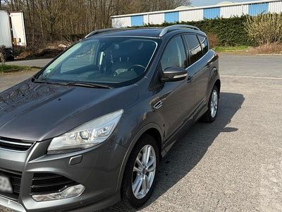 Gebraucht Ford Kuga 163 PS (119 kW) 2014 Grau SUV