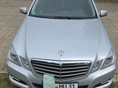 Gebraucht Mercedes E200 184 PS (135 kW) 2009 Grau Limousine
