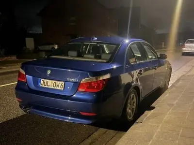 Gebraucht BMW 520 170 PS (125 kW) 2003 Blau Limousine