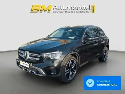 Używany Mercedes GLC220 AMG 194 KM (142 kW) 2019 Czarny SUV