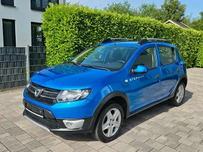 Gebraucht Dacia Sandero Prestige 90 PS (66 kW) 2015 Blau Limousine
